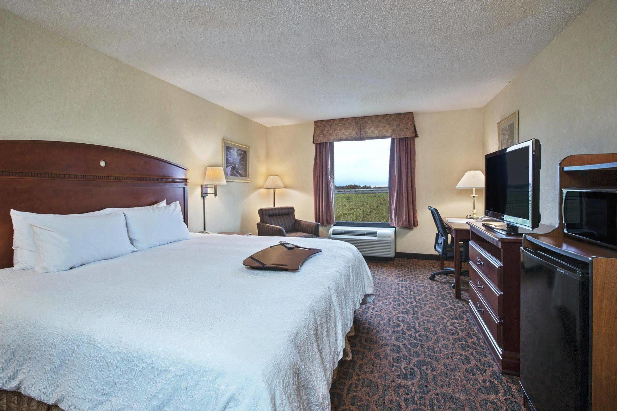 Hampton Inn Batavia Luaran gambar